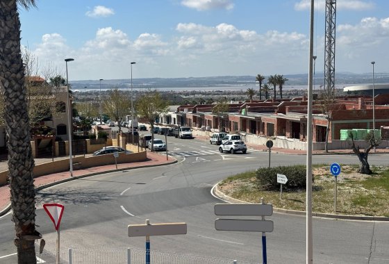 Reventa - Bungalow - Torrevieja - Aguas Nuevas