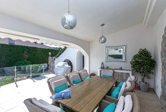 Reventa - Chalet Independiente - Campoamor - Lomas de Don Juan