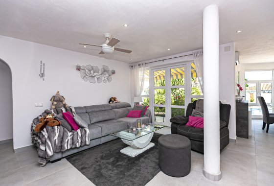 Reventa - Chalet Independiente - Campoamor - Lomas de Don Juan