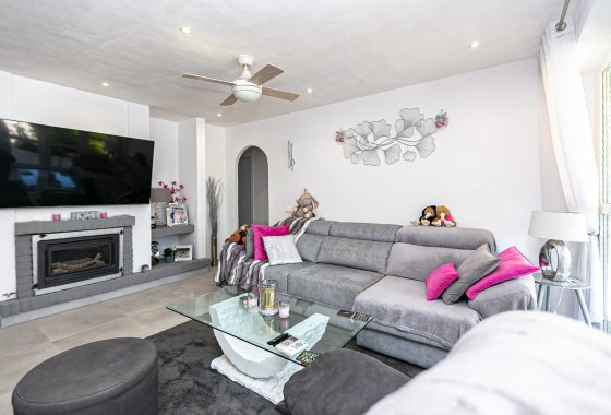 Reventa - Chalet Independiente - Campoamor - Lomas de Don Juan