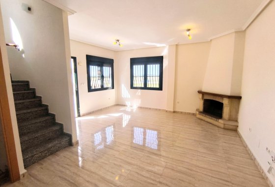 Re-Sale - Semi - Detached Villa - Ciudad Quesada