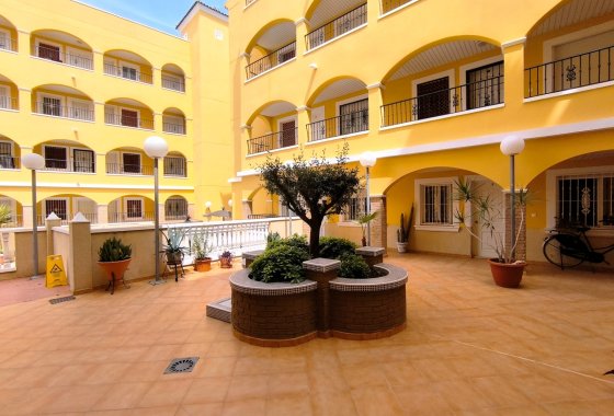 Re-Sale - Apartment - Algorfa