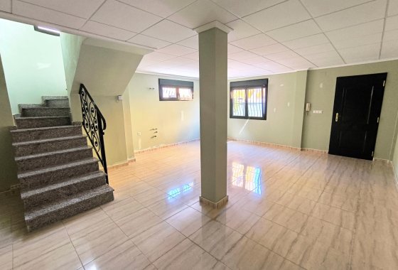 Re-Sale - Semi - Detached Villa - Ciudad Quesada