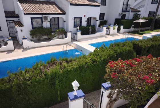 Re-Sale - Bungalow - Orihuela Costa