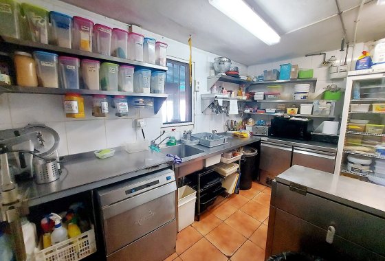 Reventa - Commercial - Orihuela Costa