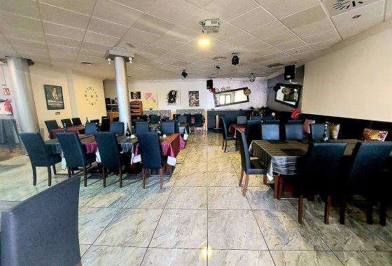 Reventa - Commercial - Orihuela Costa