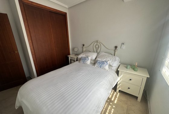 Reventa - Apartamento - Torrevieja - Aguas Nuevas