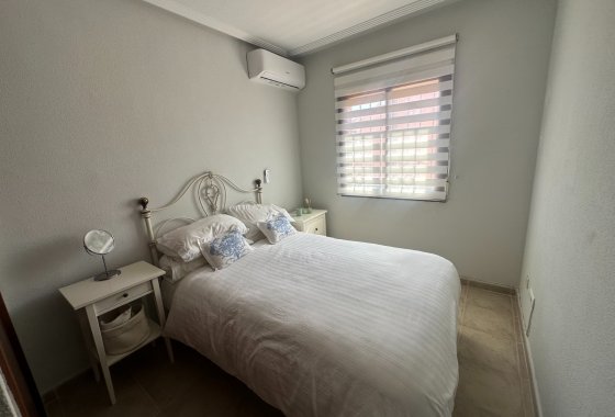 Reventa - Apartamento - Torrevieja - Aguas Nuevas