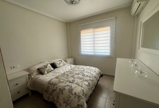 Reventa - Apartamento - Torrevieja - Aguas Nuevas