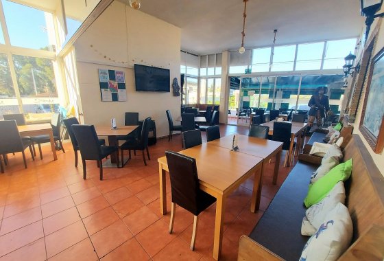 Reventa - Commercial - Orihuela Costa