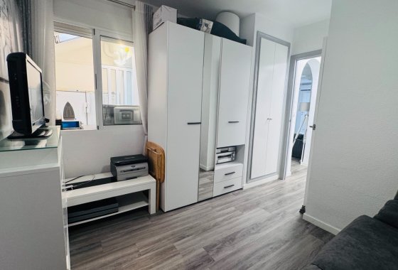 Re-Sale - Apartment - Orihuela - Vistabella Golf