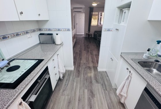 Re-Sale - Apartment - Orihuela - Vistabella Golf
