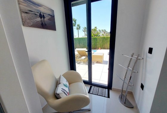 Reventa - Chalet Independiente - Algorfa