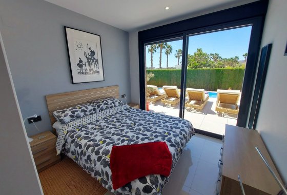 Reventa - Chalet Independiente - Algorfa