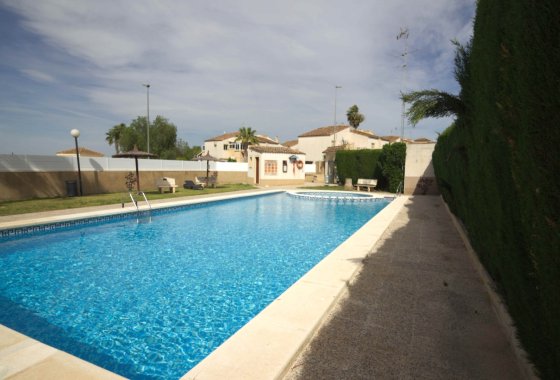 Reventa - Chalet Independiente - Algorfa