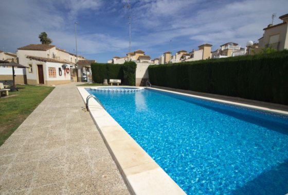 Reventa - Chalet Independiente - Algorfa