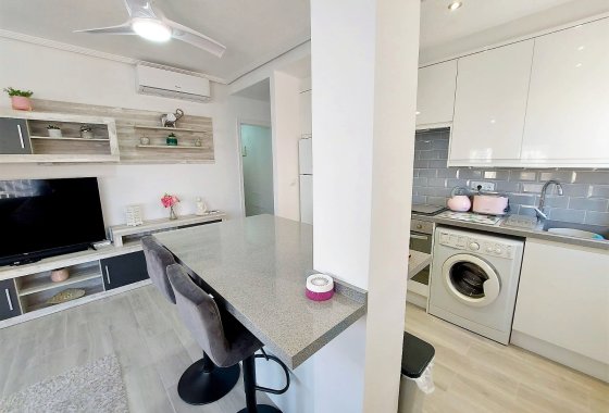 Re-Sale - Apartment - Torrevieja - La Mata