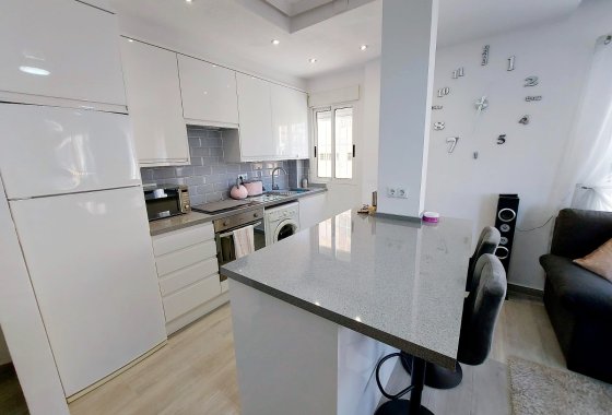 Re-Sale - Apartment - Torrevieja - La Mata