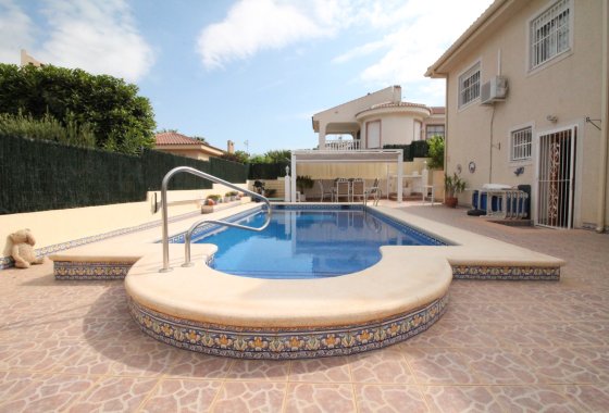 Reventa - Chalet Independiente - Benijofar