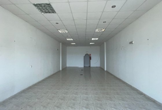 Reventa - Commercial - Algorfa