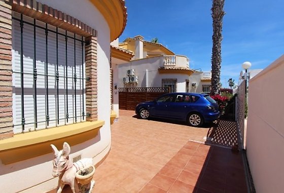 Re-Sale - Detached Villa - Guardamar del Segura - Urbanizaciones