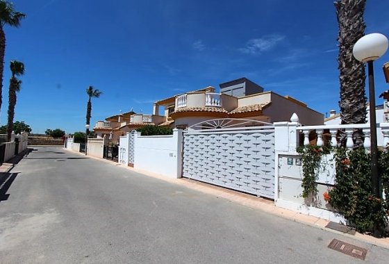 Re-Sale - Detached Villa - Guardamar del Segura - Urbanizaciones