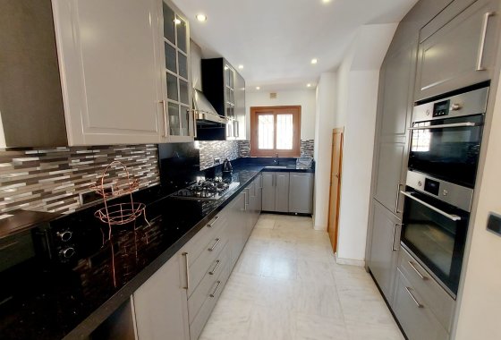 Re-Sale - Detached Villa - Algorfa