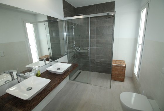 Reventa - Chalet Independiente - Algorfa