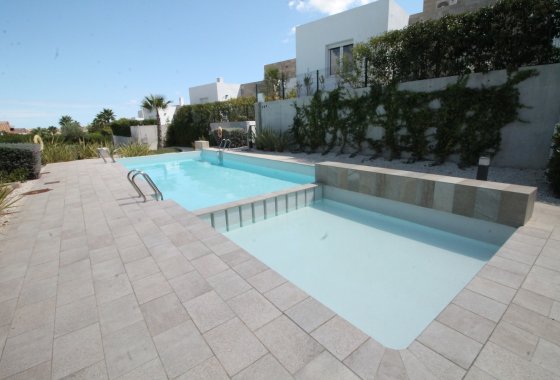 Reventa - Chalet Independiente - Algorfa