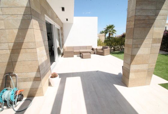 Reventa - Chalet Independiente - Algorfa