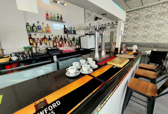 Reventa - Commercial - Algorfa