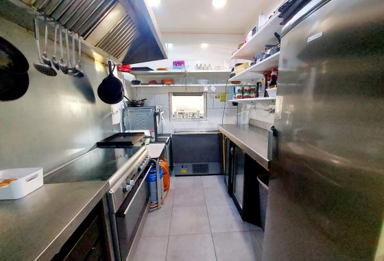 Reventa - Commercial - Algorfa