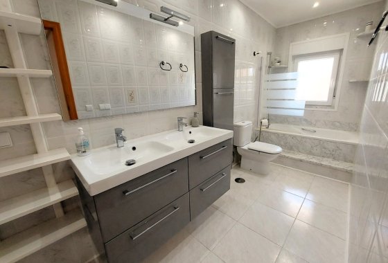 Re-Sale - Townhouse - Jacarilla