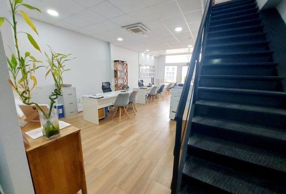 Re-Sale - Commercial - Algorfa