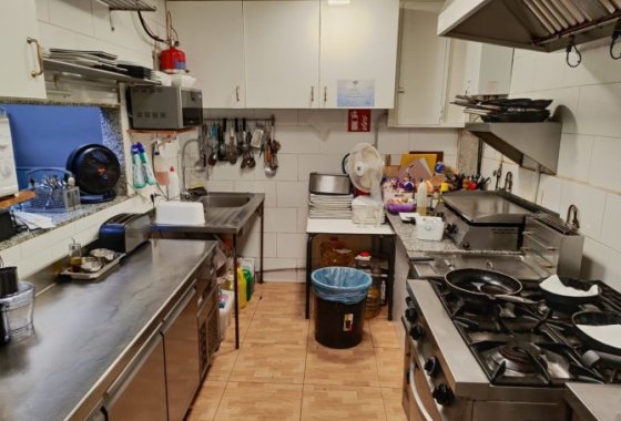 Re-Sale - Commercial - Algorfa