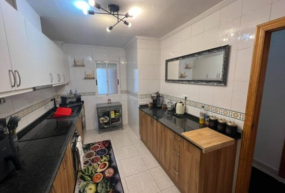 Re-Sale - Apartment - Almoradí