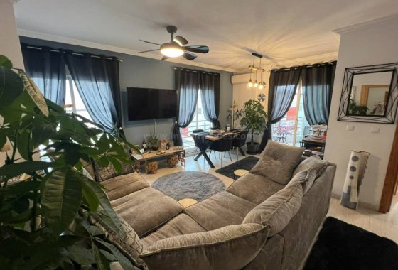 Re-Sale - Apartment - Almoradí