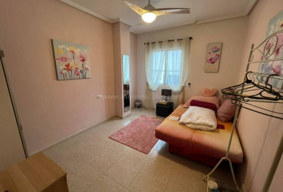 Re-Sale - Apartment - Almoradí