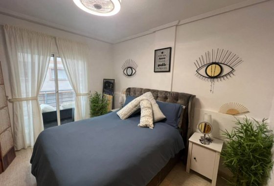 Re-Sale - Apartment - Almoradí