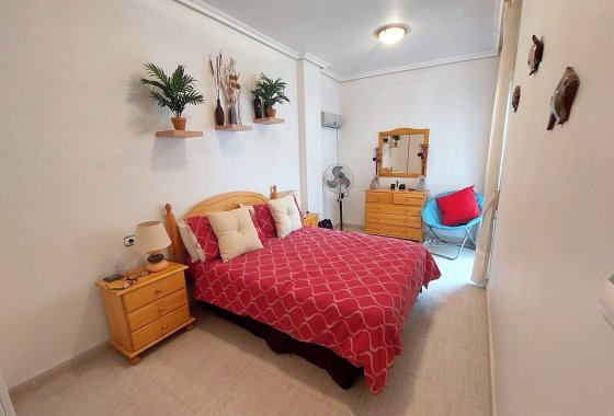 Re-Sale - Apartment - Almoradí