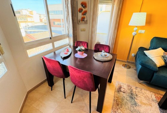 Re-Sale - Apartment - Formentera del Segura