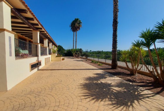 Re-Sale - Finca - Bigastro