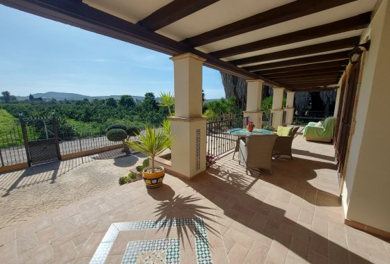 Re-Sale - Finca - Bigastro