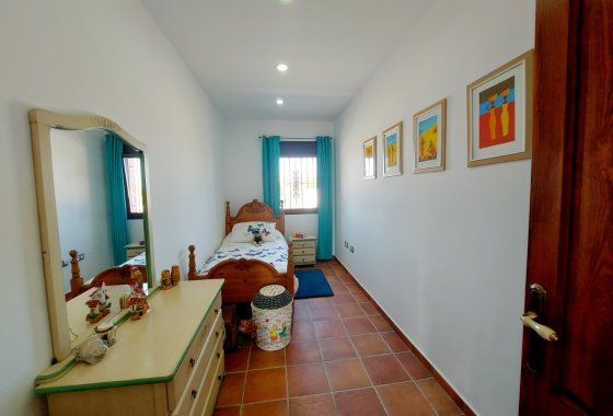 Re-Sale - Finca - Bigastro