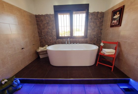 Re-Sale - Finca - Bigastro