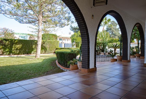 Reventa - Chalet Independiente - La Zenia - Beach