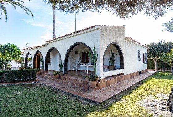 Reventa - Chalet Independiente - La Zenia - Beach