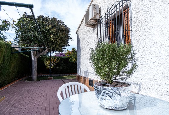 Reventa - Chalet Independiente - La Zenia - Beach