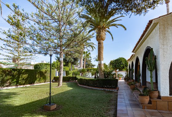 Reventa - Chalet Independiente - La Zenia - Beach