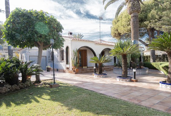 Reventa - Chalet Independiente - La Zenia - Beach